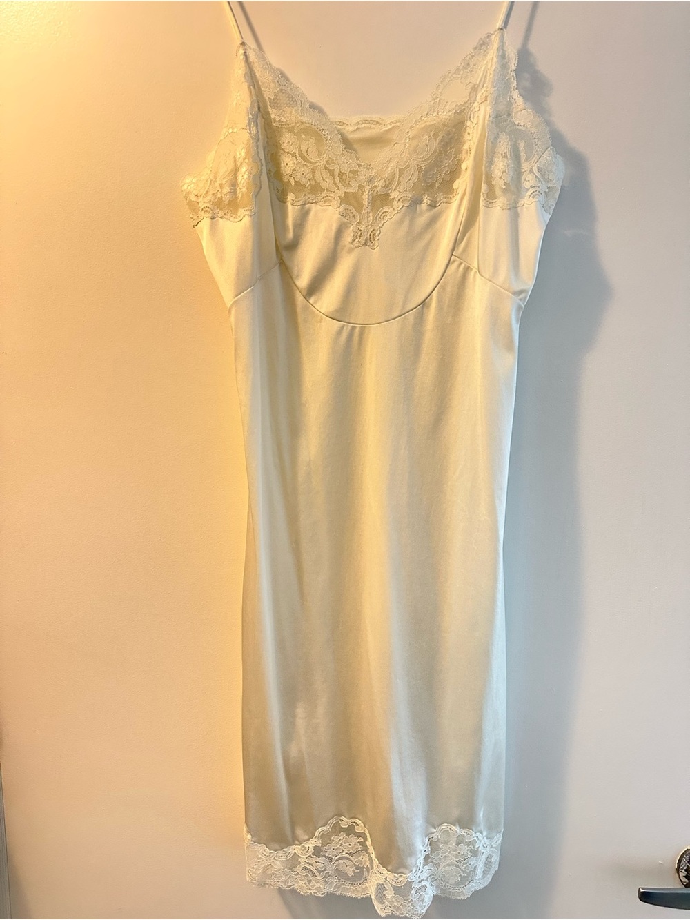 La Perla Vintage Cream Lace-Trim Chemise #138